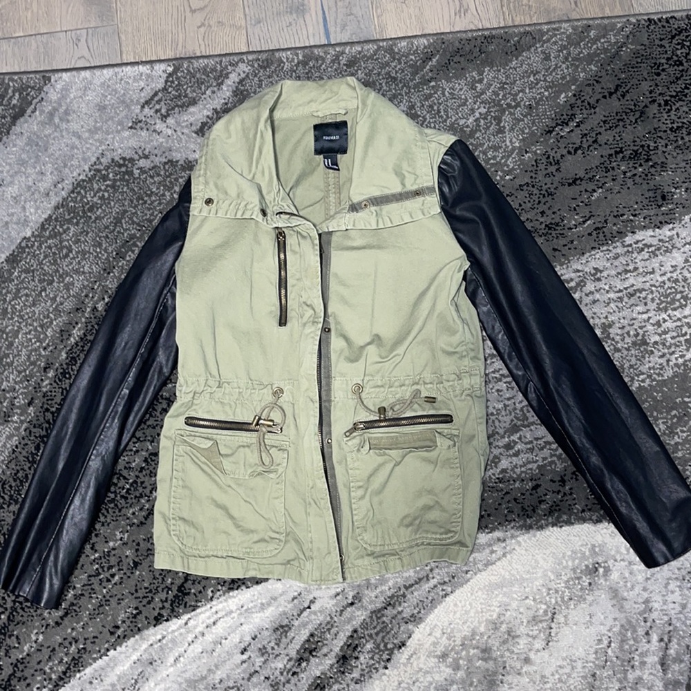 Faux leather sleeve jacket in size M
